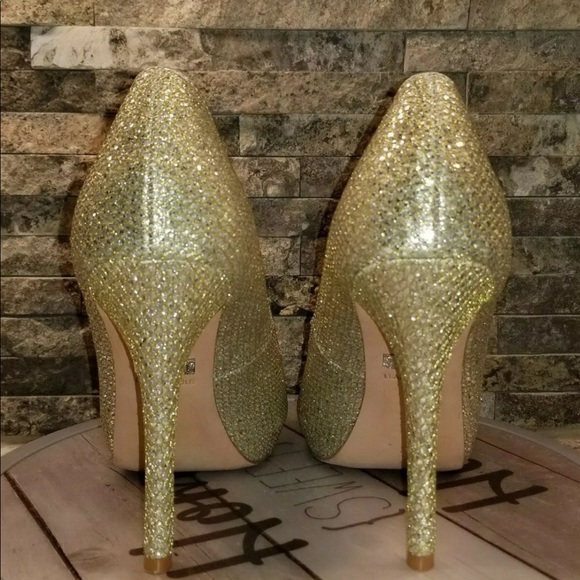 Badgley Mischka sz 9 gold silver peep toe heels - Picture 5 of 5